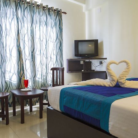 Hotel Sm Regency Kochi Екстер'єр фото