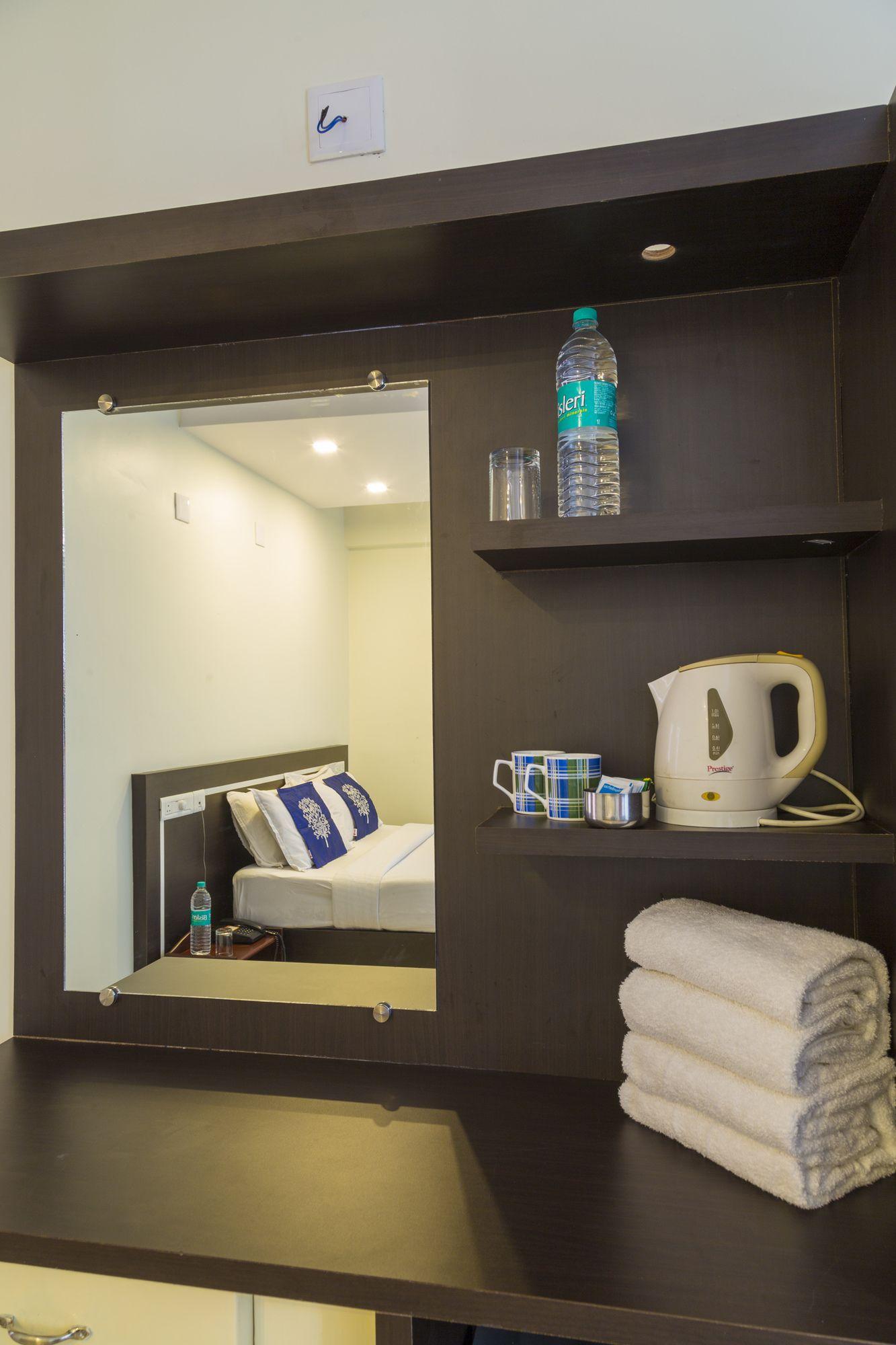 Hotel Sm Regency Kochi Екстер'єр фото